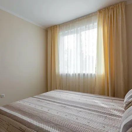 2nd Floor 1bedroom With Pool View Eq Apartment *
