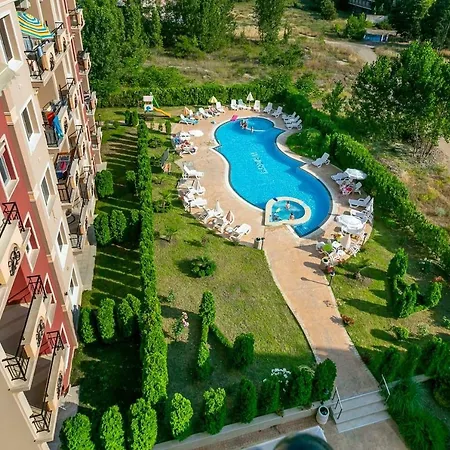 Апартамент 2nd Floor 1bedroom With Pool View Eq Слънчев бряг