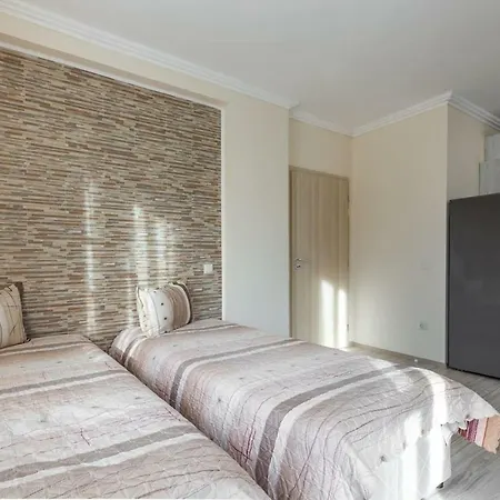Апартамент 2nd Floor 1bedroom With Pool View Eq