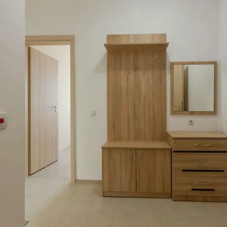 2nd Floor 1bedroom With Pool View Eq Слънчев бряг