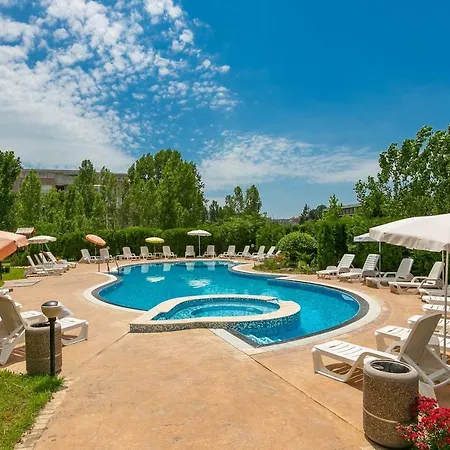 Апартамент 2nd Floor 1bedroom With Pool View Eq *